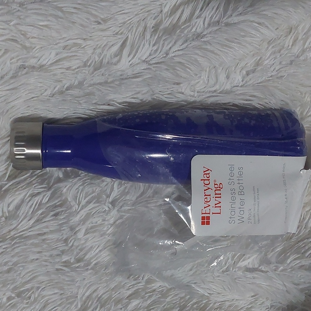 Stainless steel water bottle